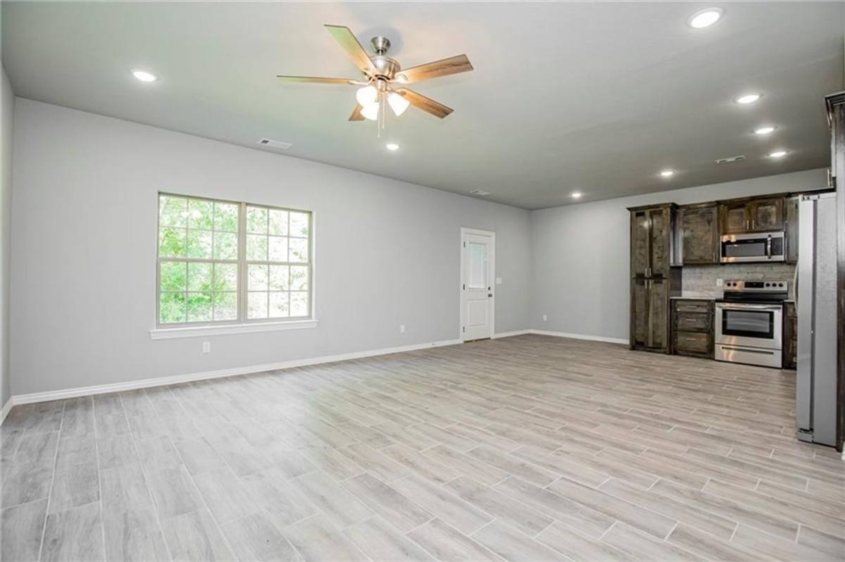 House for rent at 1903-B Azlin Place, Siloam Springs, AR 72761