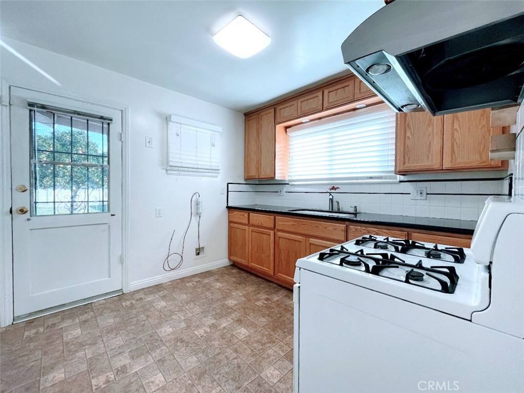Apartment for rent at 15334 Orizaba Ave, Paramount, CA 90723
