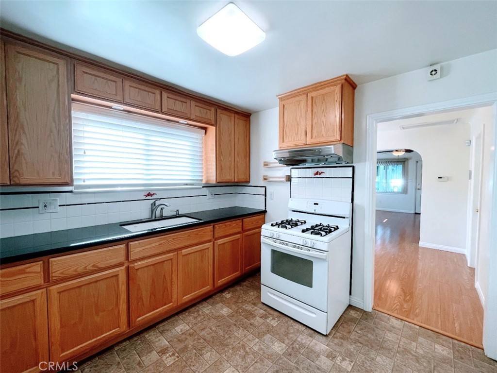 Apartment for rent at 15334 Orizaba Ave, Paramount, CA 90723