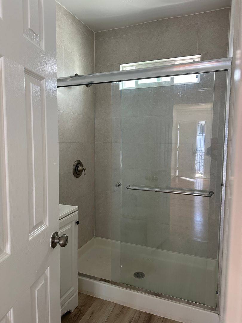 Apartment for rent at 2847 - E, Long Beach, CA 90804