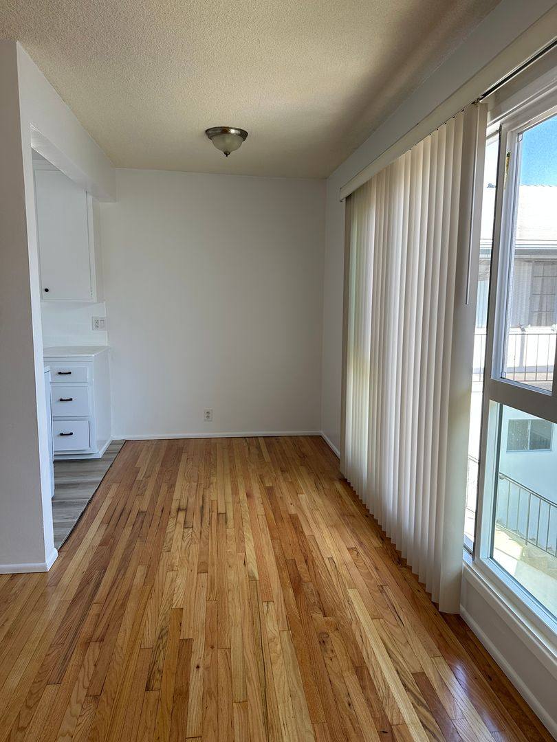 Apartment for rent at 2847 - E, Long Beach, CA 90804