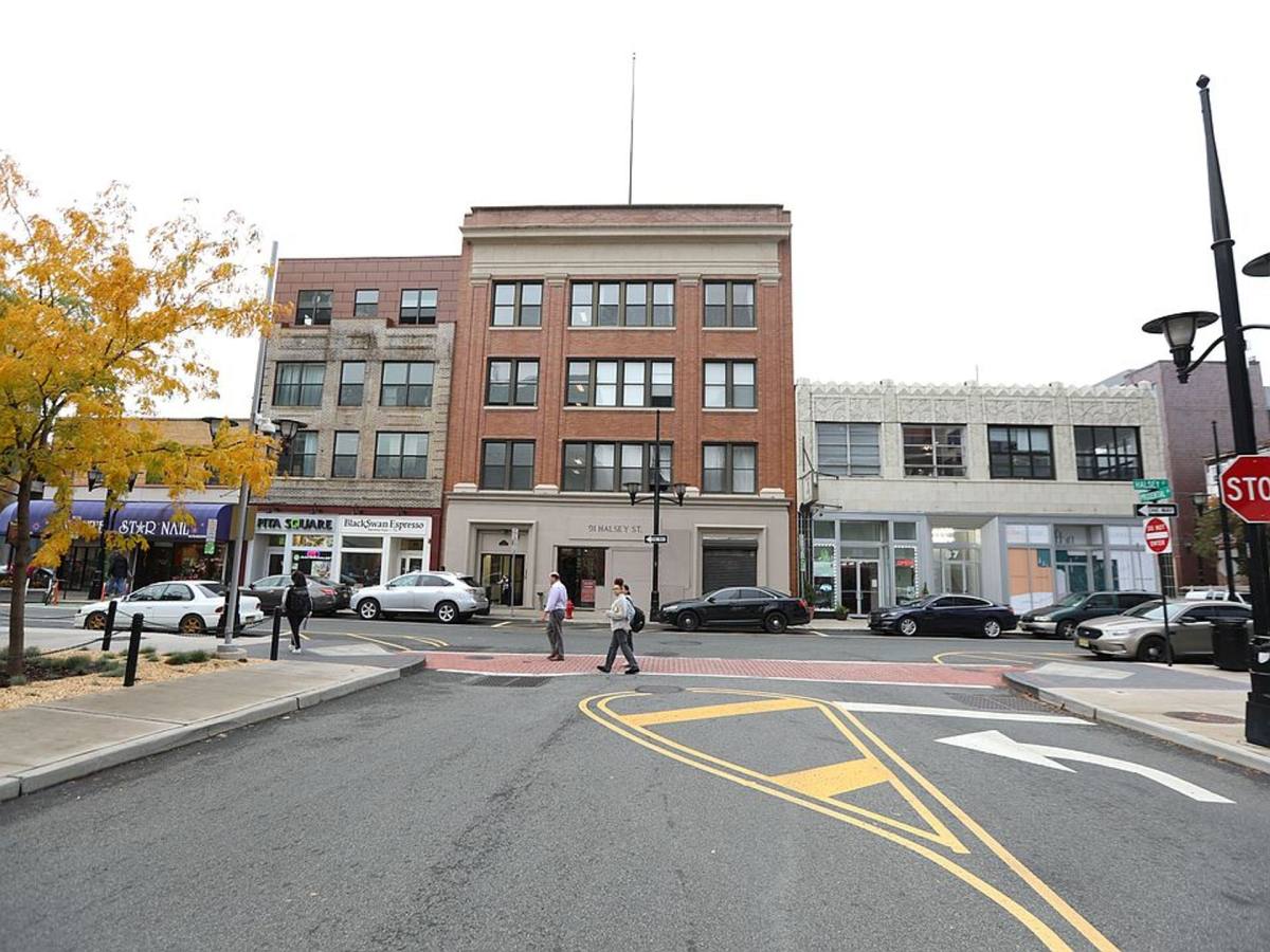 Apartment for rent at 91 Halsey St, Newark, NJ 07102