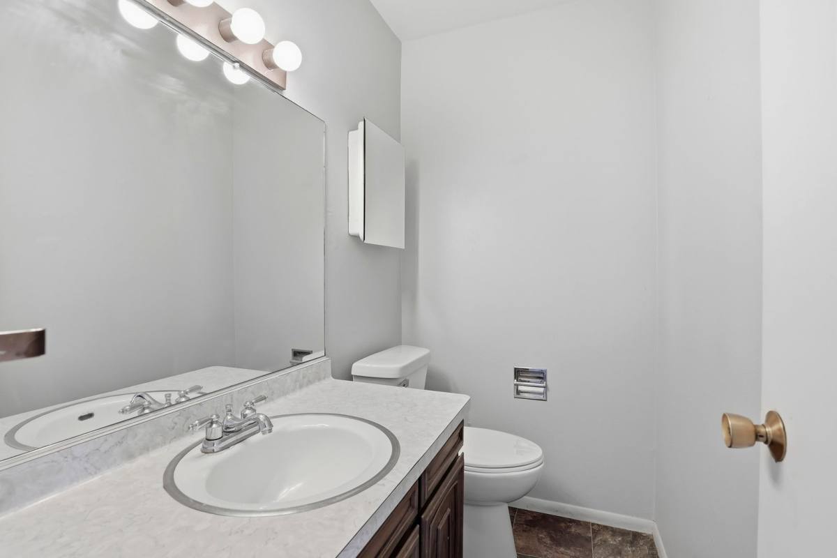 Apartment for rent at 846 Greenwood Court, Oshkosh, WI 54901