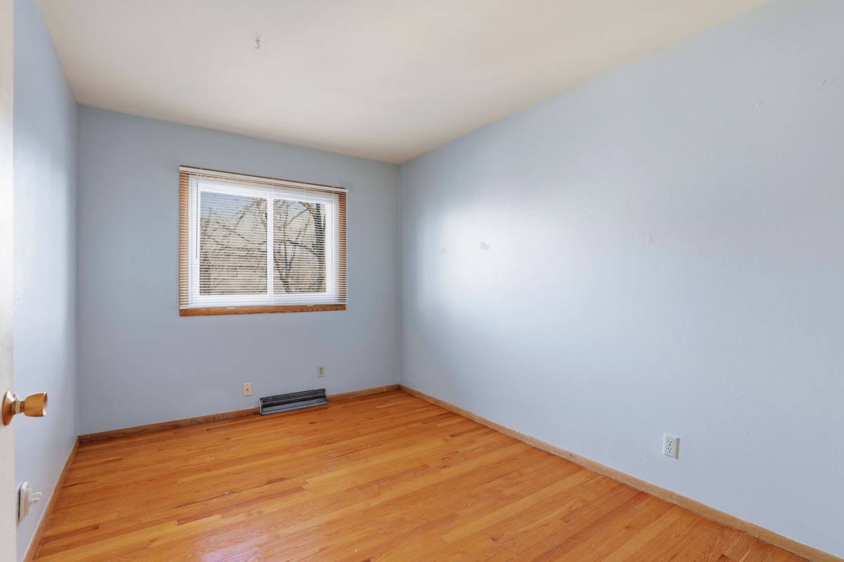 Apartment for rent at 846 Greenwood Court, Oshkosh, WI 54901