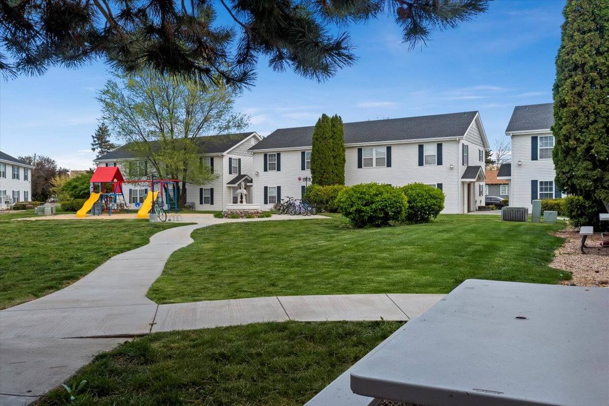 Apartment for rent at 106 Davis Ave #101, Nampa, ID 83651