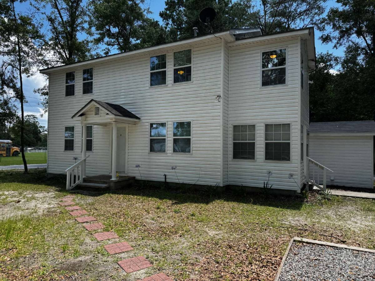 Apartment for rent at 548 E Orange St #2, Jesup, GA 31546
