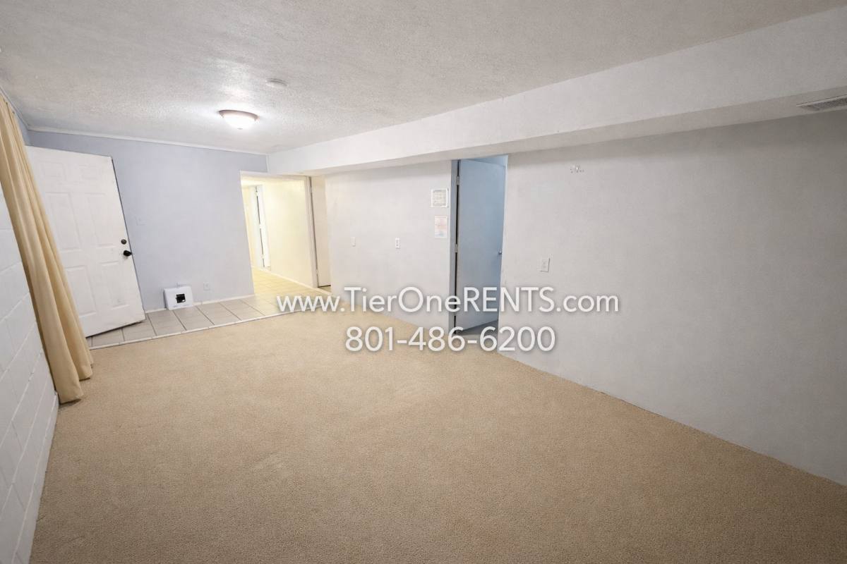 Townhouse for rent at 2713 S 9200 W #B, Magna, UT 84044