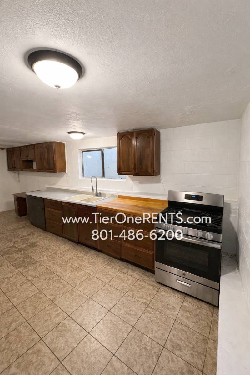 Townhouse for rent at 2713 S 9200 W #B, Magna, UT 84044