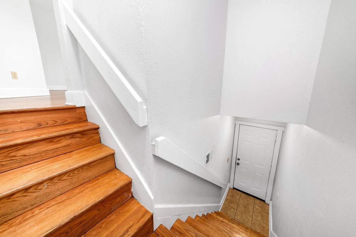 Apartment for rent at 1378 1 2 Indianola Ave, Columbus, OH 43201