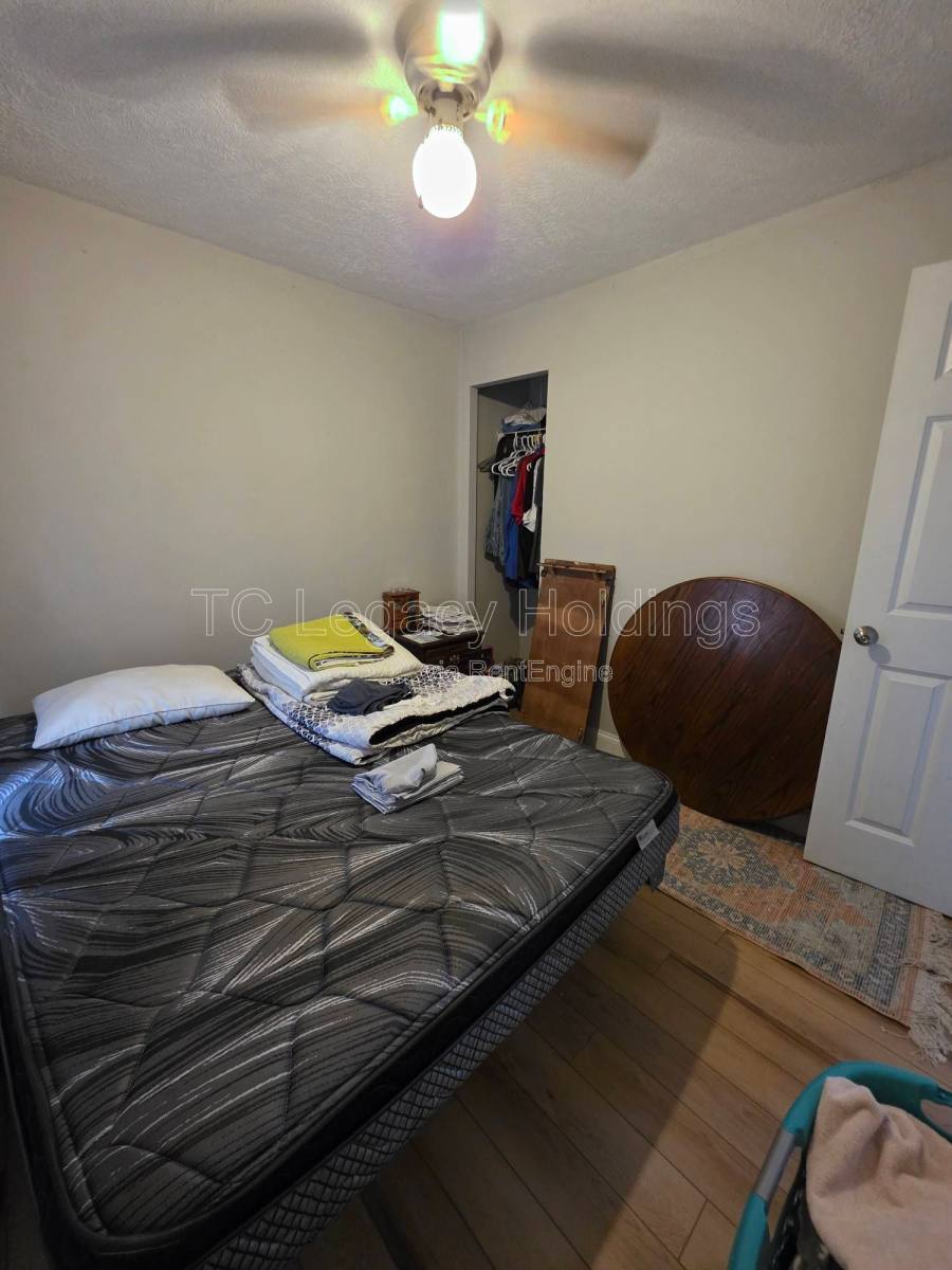 Apartment for rent at 419 1 2 Walnut Ave, Fairmont, WV 26554