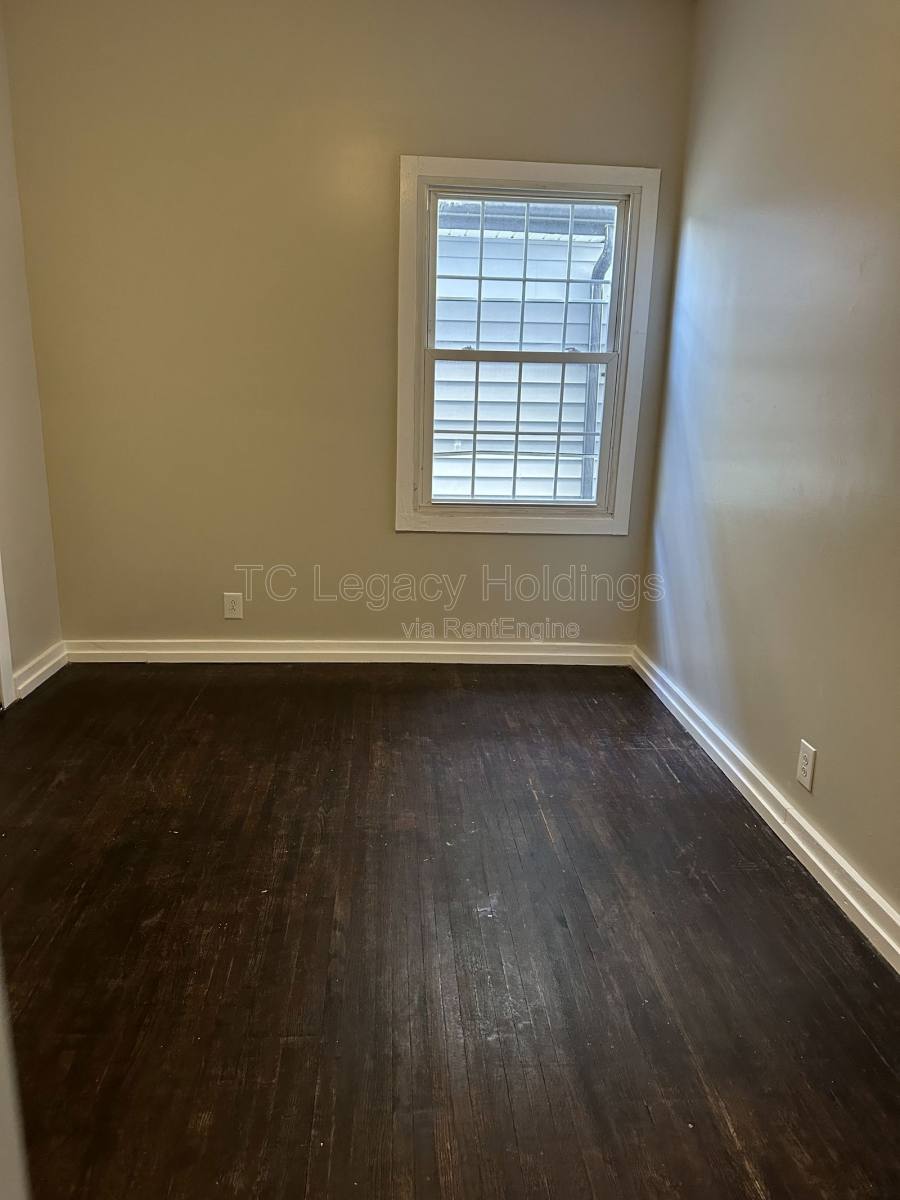 Apartment for rent at 123 Washington Ave, Clarksburg, WV 26301
