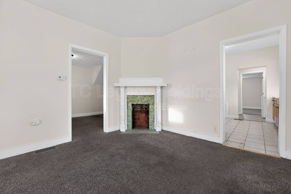 Apartment for rent at 388 Broaddus Ave #B, Clarksburg, WV 26301