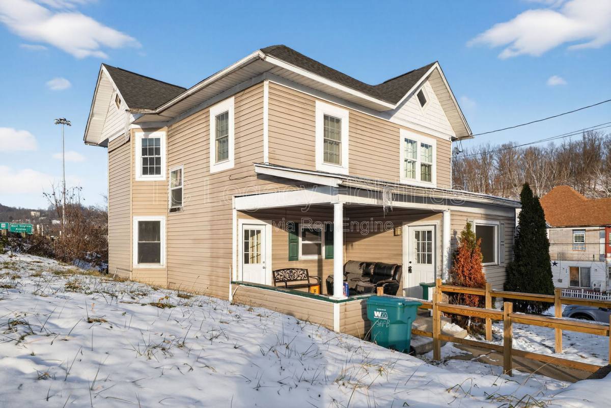 Apartment for rent at 388 Broaddus Ave #B, Clarksburg, WV 26301