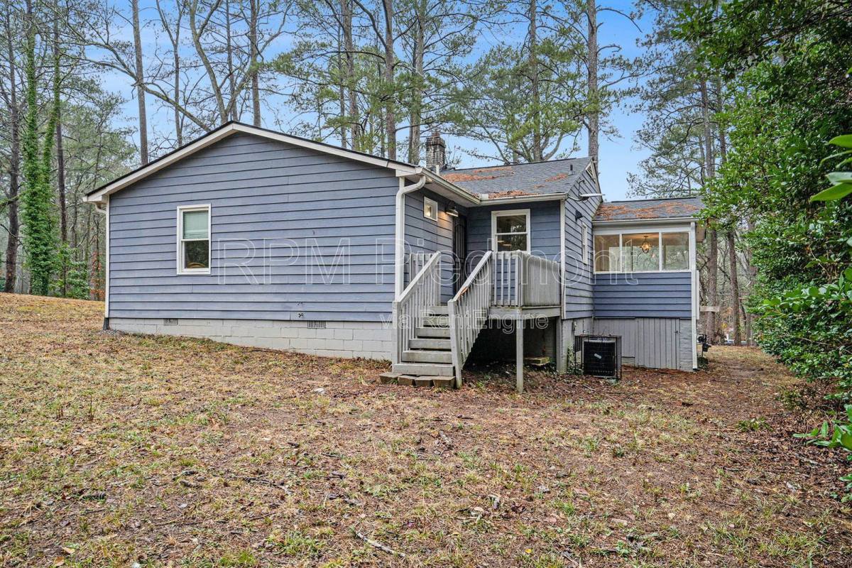 House for rent at 1788 Dodson Dr SW, Atlanta, GA 30311