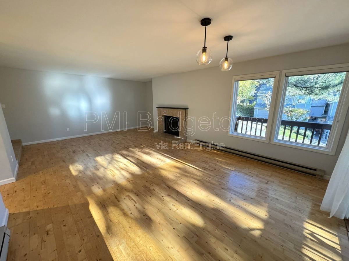 Apartment for rent at 307 Cervantes Circle, Lake Oswego, OR 97035