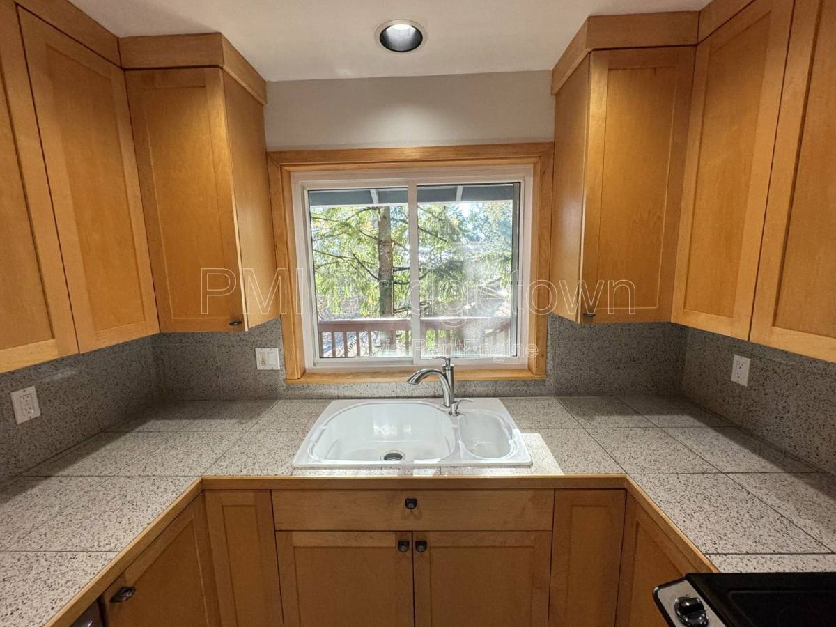 Apartment for rent at 307 Cervantes Circle, Lake Oswego, OR 97035