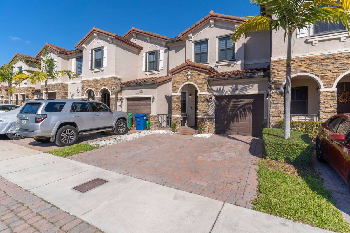 Townhouse for rent at 11413 SW 252nd St, Homestead, FL 33032