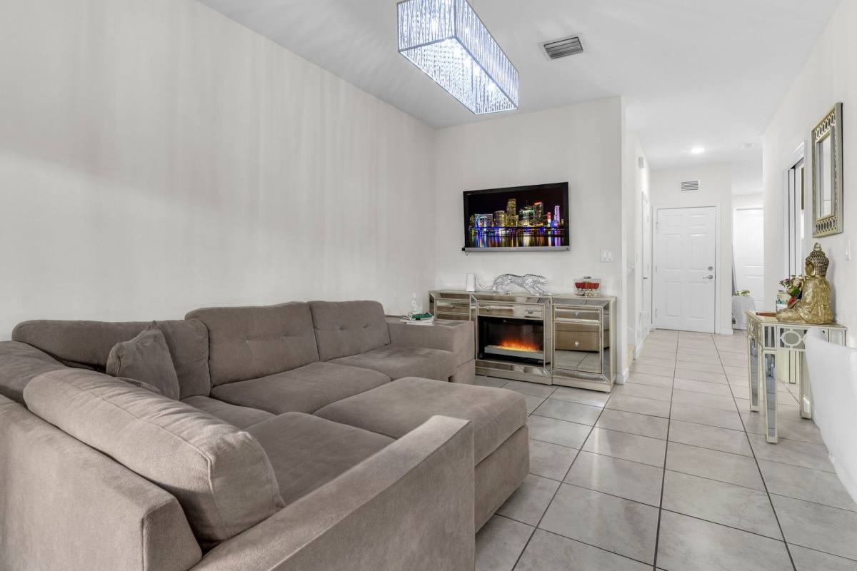 Townhouse for rent at 11413 SW 252nd St, Homestead, FL 33032