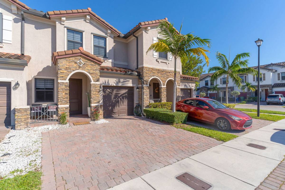 Townhouse for rent at 11413 SW 252nd St, Homestead, FL 33032