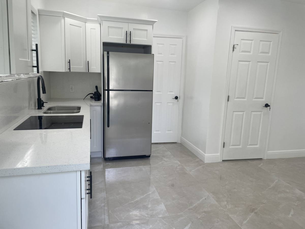 Apartment for rent at 1040 NE 146th St #1, Miami, FL 33161