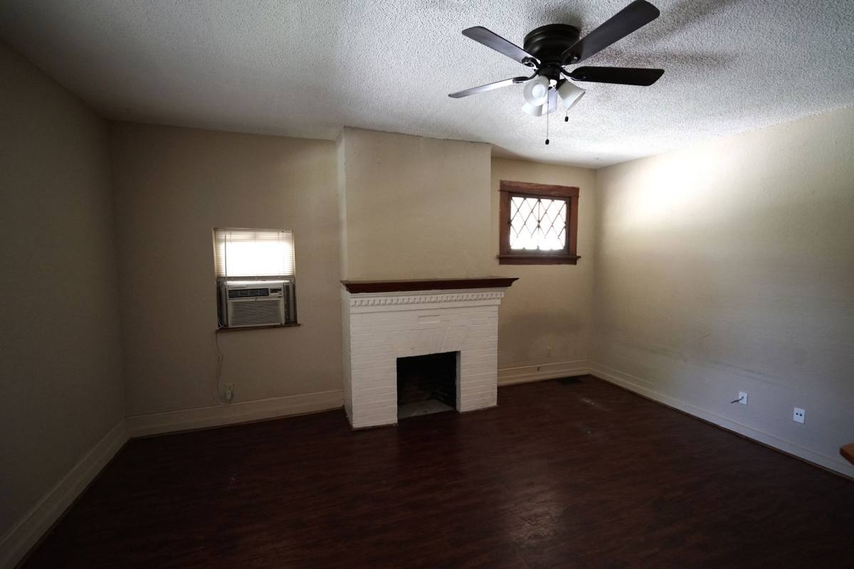 Apartment for rent at 1247 Ohio St #201, Lawrence, KS 66044