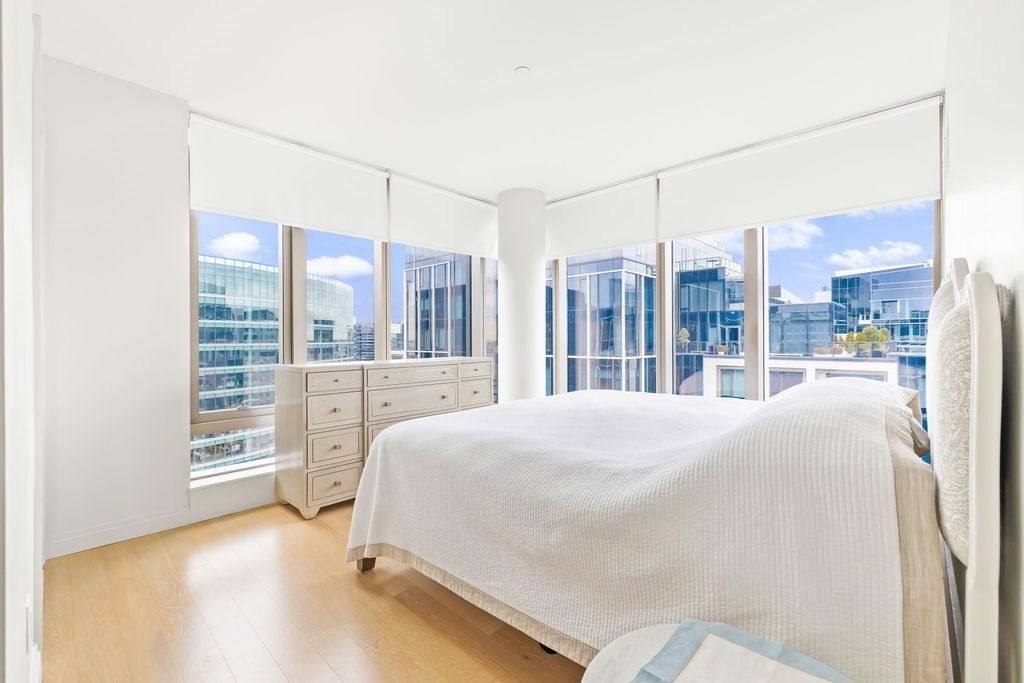 Apartment for rent at 135 Seaport Blvd #2201, Boston, MA 02210