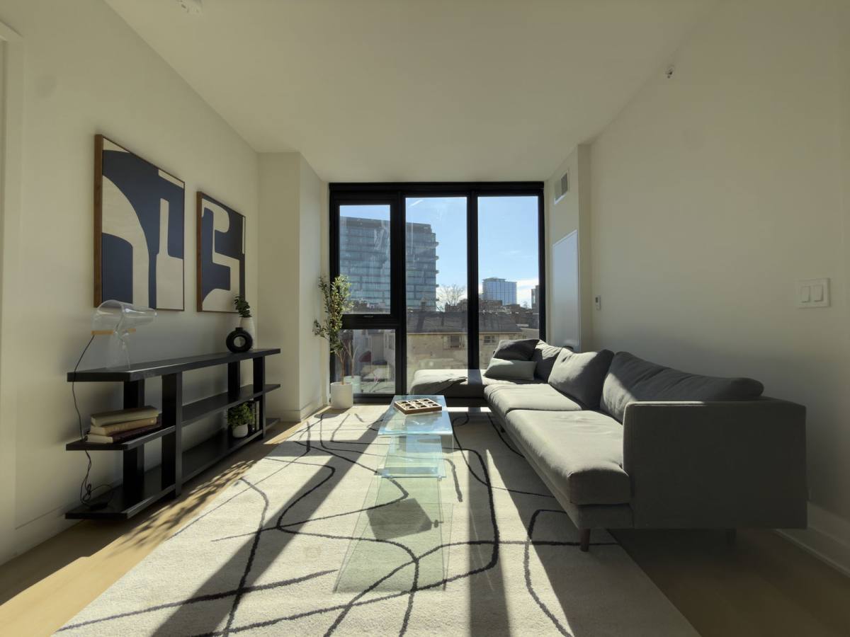 Apartment for rent at 1100 W Grand Ave #310, Chicago, IL 60642