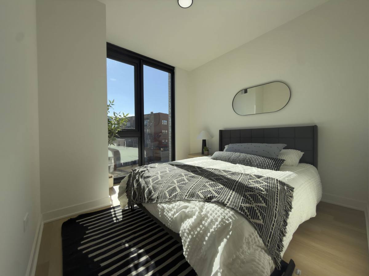 Apartment for rent at 1100 W Grand Ave #310, Chicago, IL 60642