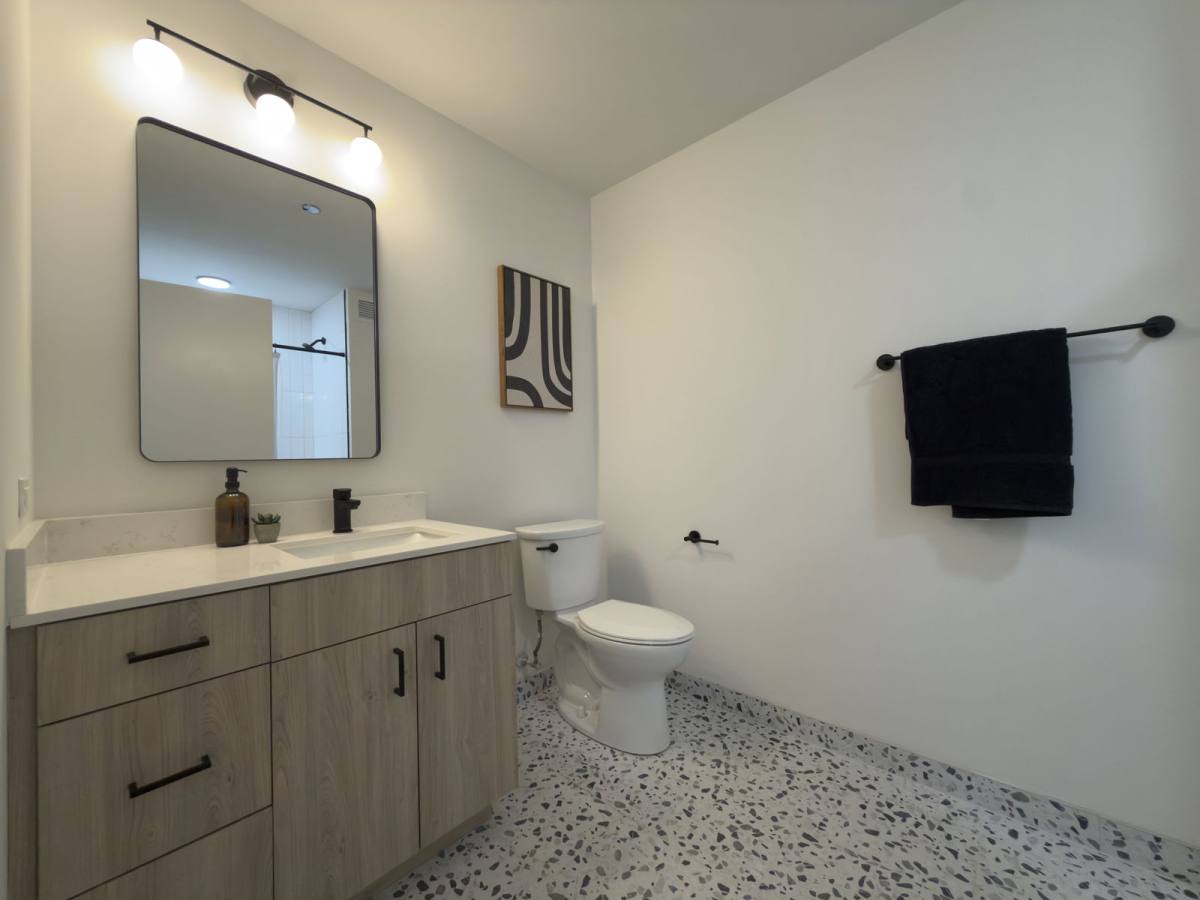 Apartment for rent at 1100 W Grand Ave #310, Chicago, IL 60642