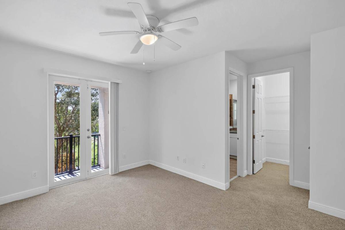 Townhouse for rent at 7651 NW 88 Terrace, Fort Lauderdale, FL 33321