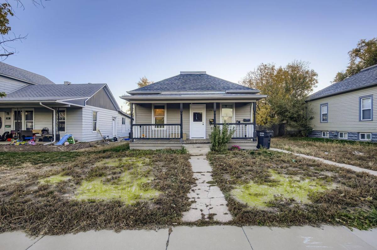 Apartment for rent at 1516 7th Ave #A, Greeley, CO 80631