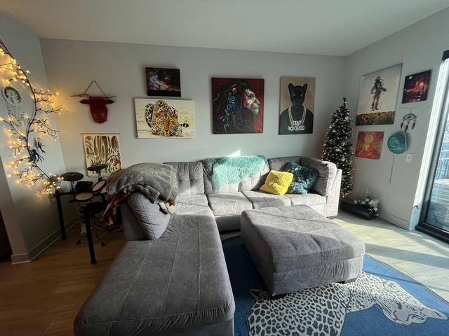 Apartment for rent at 1025 W Addison St #828, Chicago, IL 60613