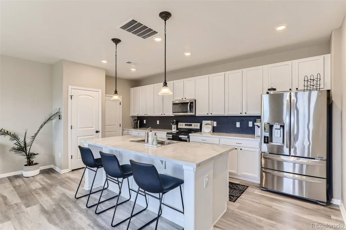 House for rent at 3807 Happyheart Way, Castle Rock, CO 80109