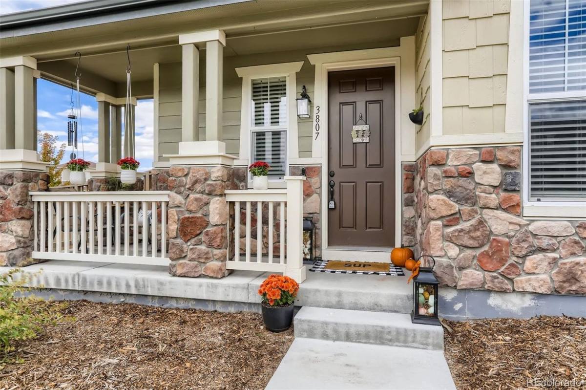 House for rent at 3807 Happyheart Way, Castle Rock, CO 80109