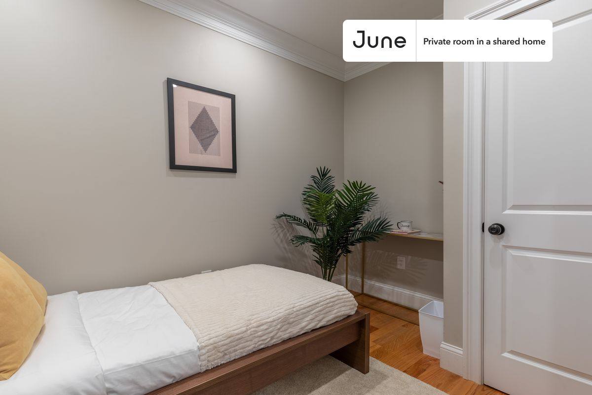 Apartment for rent at 33 N Margin St #C, Boston, MA 02113