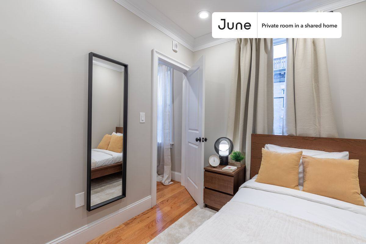 Apartment for rent at 33 N Margin St #C, Boston, MA 02113
