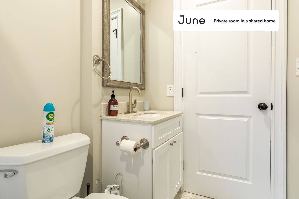Apartment for rent at 33 N Margin St #C, Boston, MA 02113
