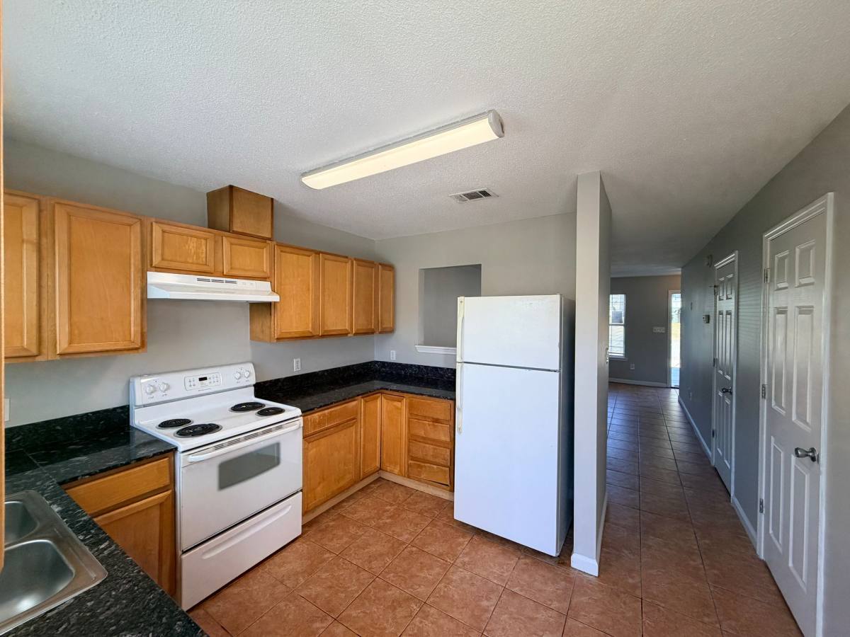 Apartment for rent at 1531 Woodard St, Valdosta, GA 31601