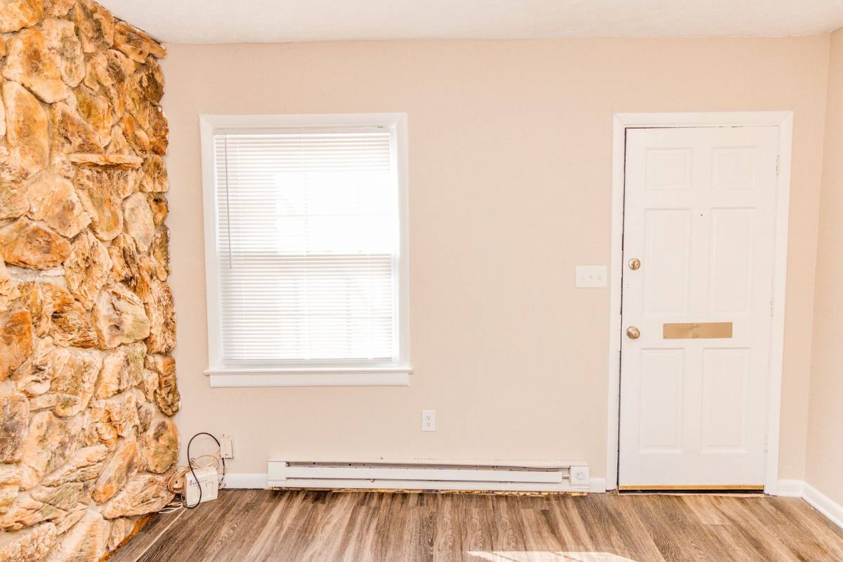 Apartment for rent at 1832 Lakeview Ave, Richmond, VA 23220