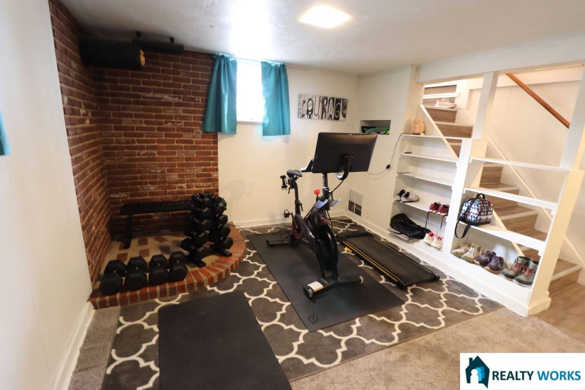 House for rent at 6433 Platte Ave, Lincoln, NE 68507