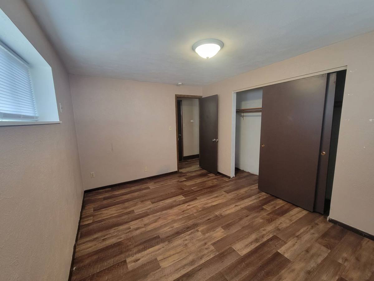 Apartment for rent at 340 Caroline St, Pekin, IL 61554