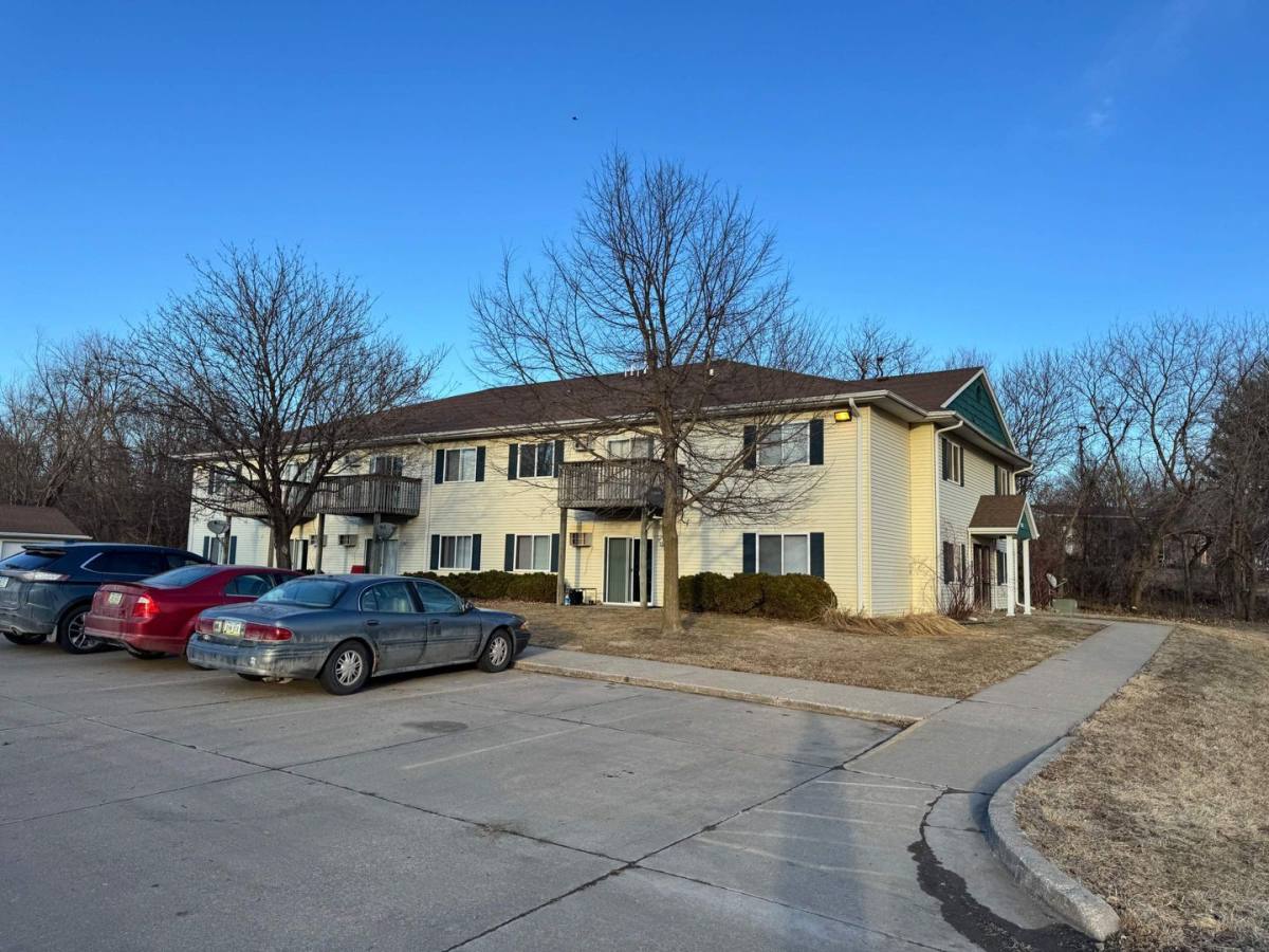 Apartment for rent at 115 1st St, Boone, IA 50036