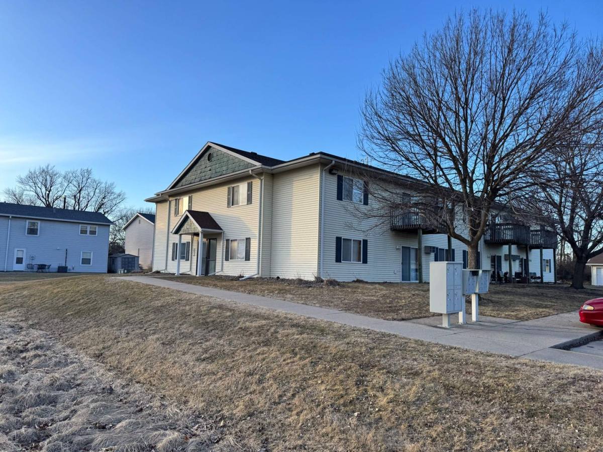 Apartment for rent at 115 1st St, Boone, IA 50036