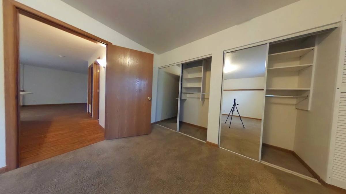 Apartment for rent at 817 N 6th 1 2 St, Terre Haute, IN 47807