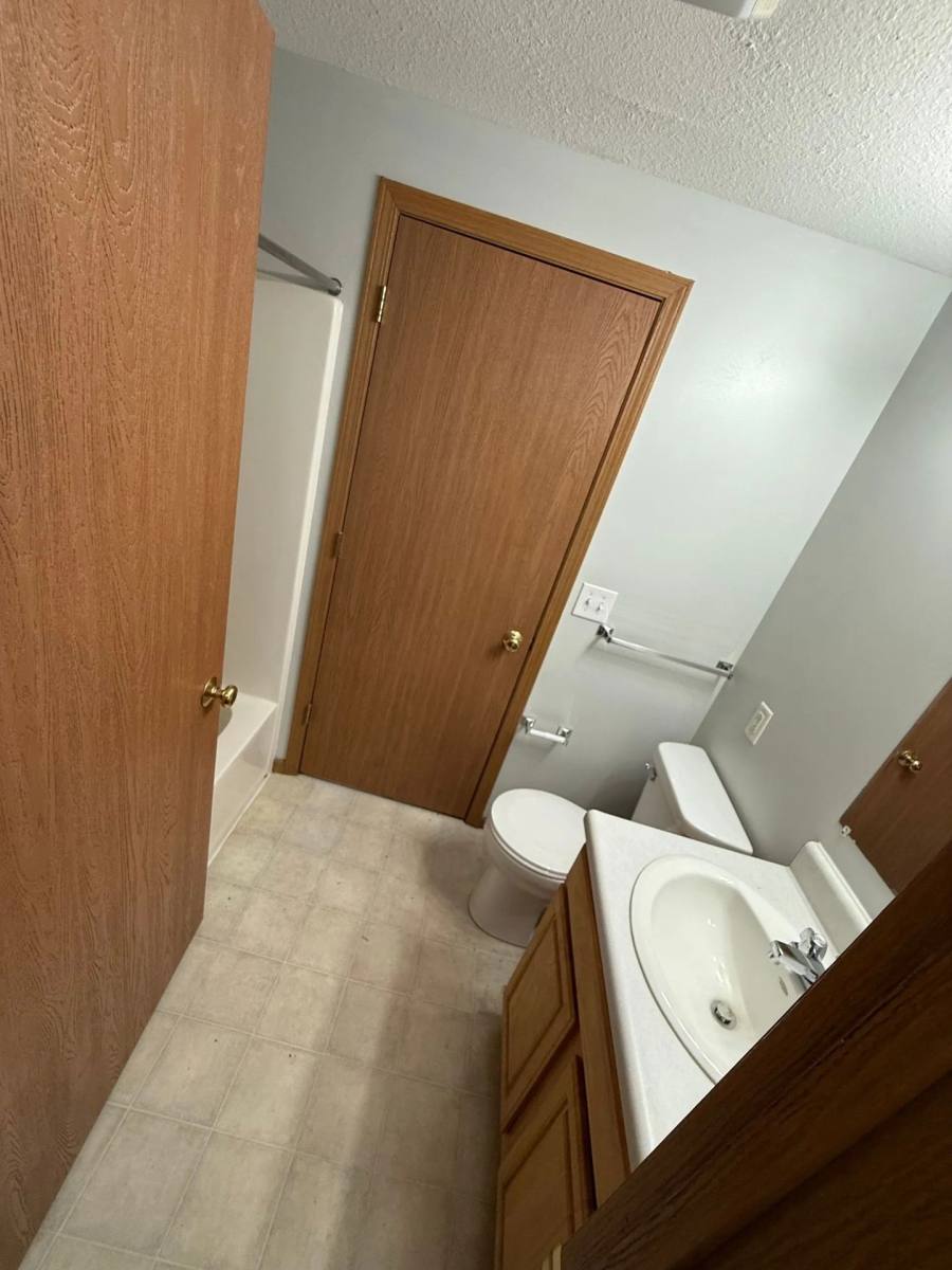 Apartment for rent at 830 N 6th 1 2 St, Terre Haute, IN 47807