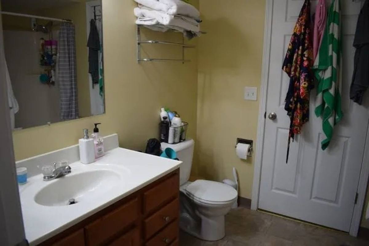 Apartment for rent at 625 Elm St, Terre Haute, IN 47807