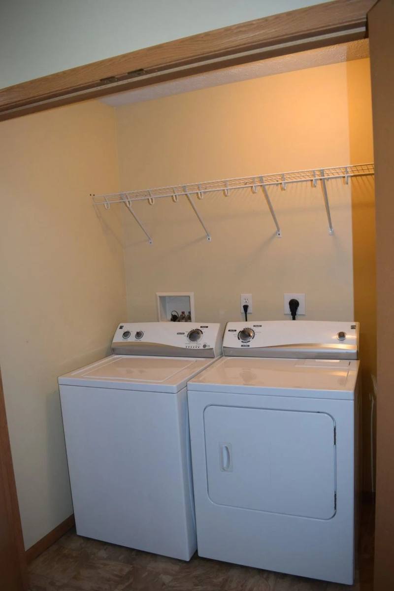 Townhouse for rent at 859 N 8th St, Terre Haute, IN 47807