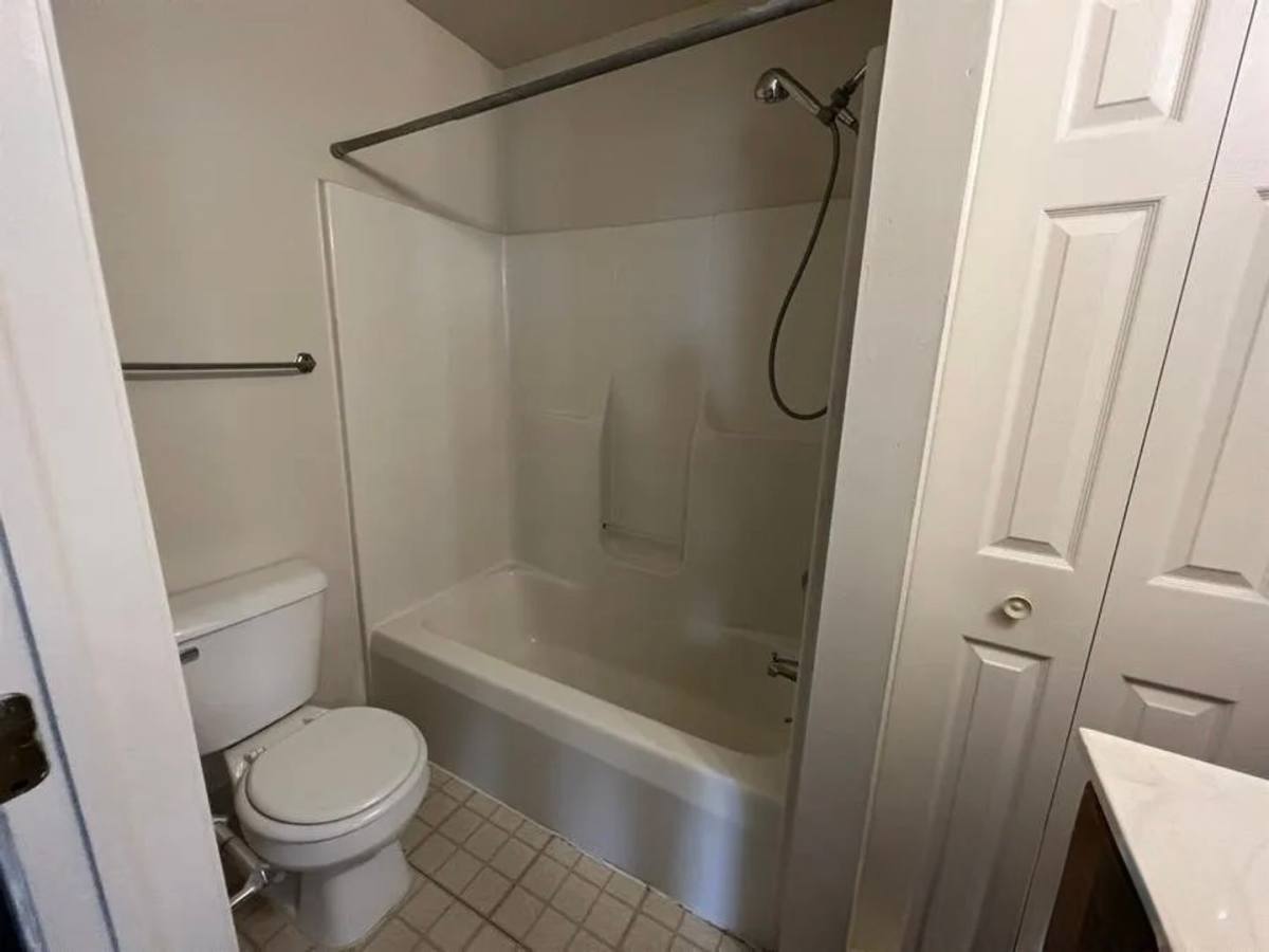 Apartment for rent at 501 W Forest Ave, Ypsilanti, MI 48197