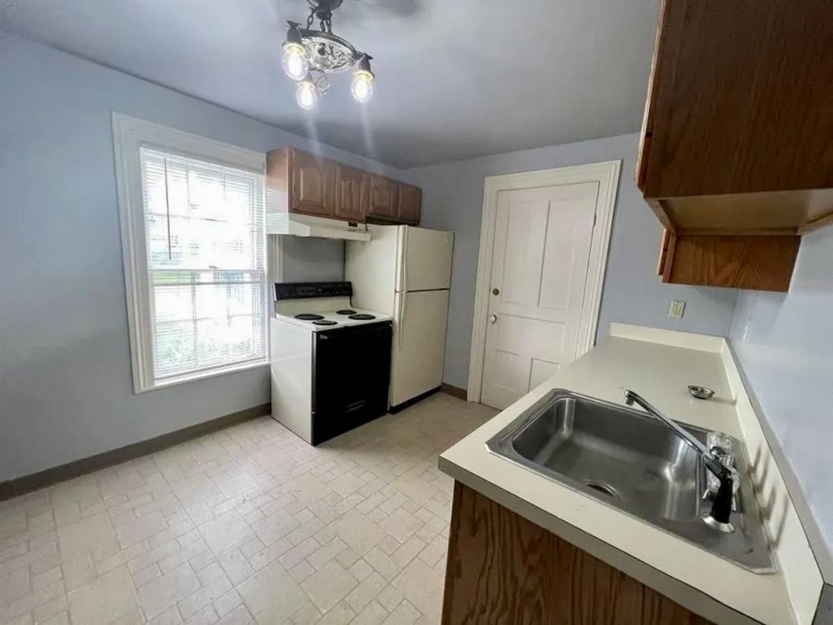 Apartment for rent at 501 W Forest Ave, Ypsilanti, MI 48197