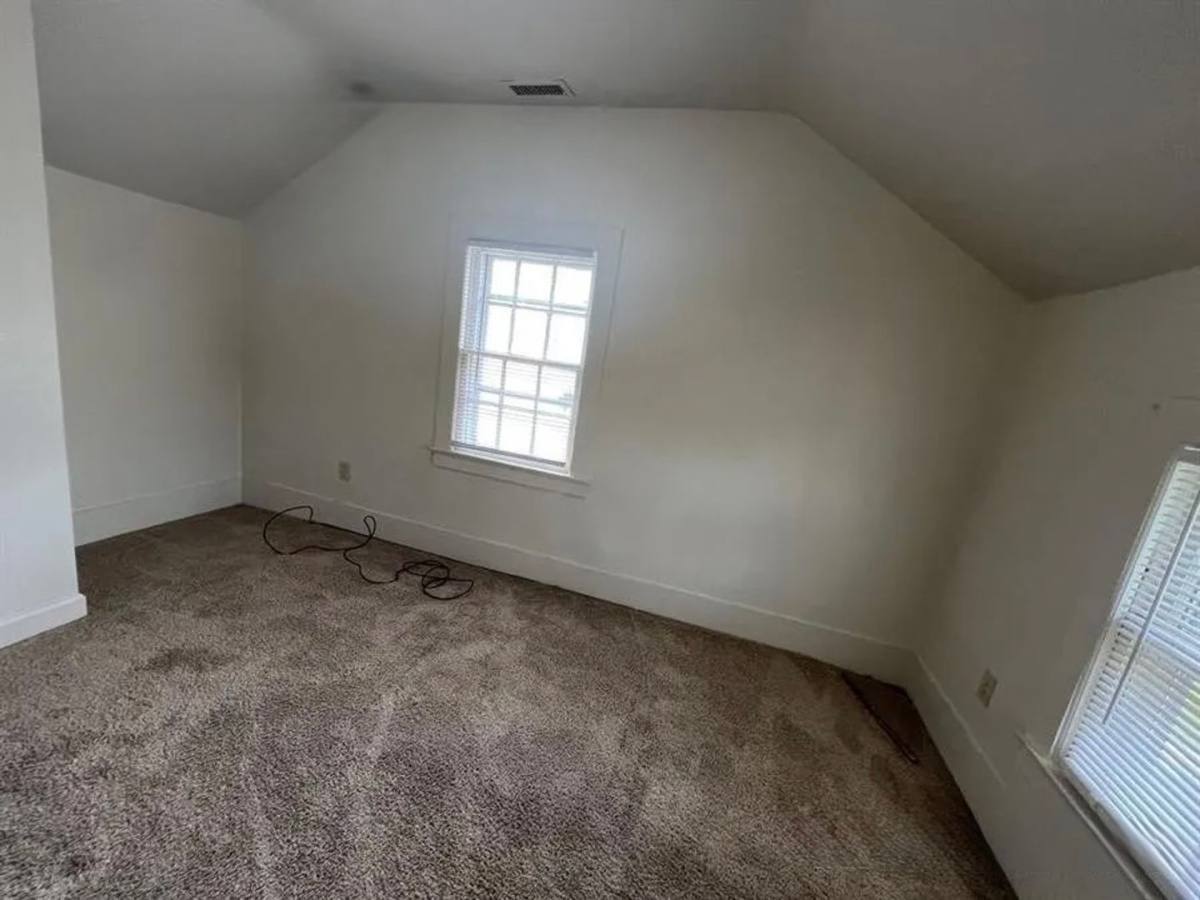 Apartment for rent at 501 W Forest Ave, Ypsilanti, MI 48197